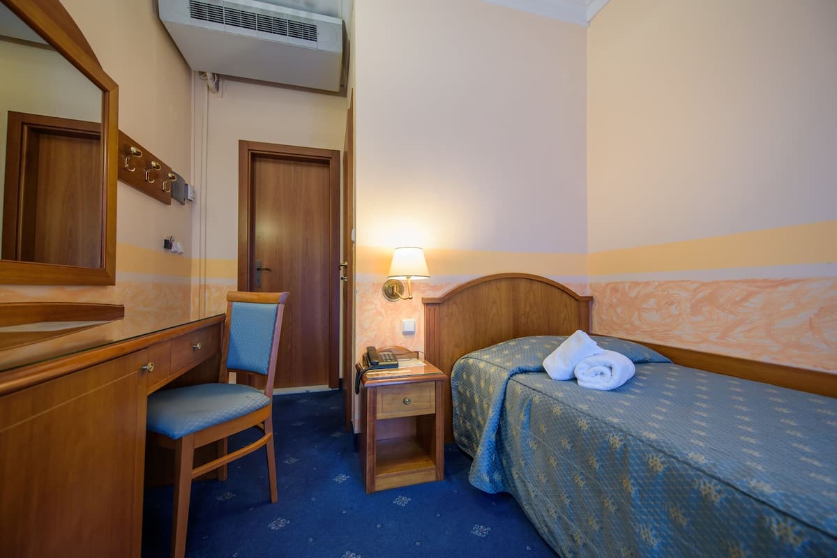 Chambre Simple Standard, vue lac