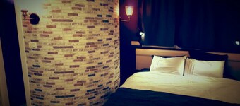  Avis Place -designed two-bedroom penthouse apartment with breathtaking views