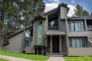 Exterior - Sunriver Lodge with Patio, A/C & Spa Nearby (Bend)