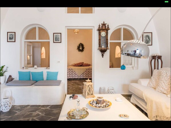 TV, DVD-spiller og bøker