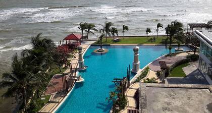 Beachfront Family Penthouse Seaside Hua Hin (C32, 3rd Floor, 136 Sq.m.)