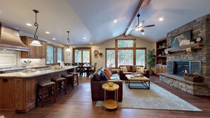 TV, fireplace, DVD player - Scenic Caldera Stay with Access to Forest House (Bend)