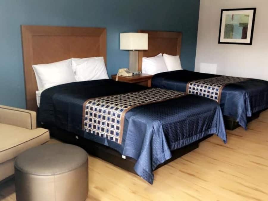 Ferros/tábuas de passar roupa, Wi-Fi de cortesia, roupa de cama