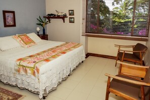 Room, 1 Katil Ratu (Queen) | 1 bilik tidur, katil lipat simpan/tambahan, Wi-fi percuma 
