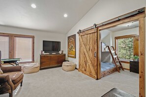 4 habitaciones, internet y ropa de cama