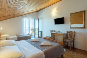 三人房, 陽台 | 書桌、免費無線上網、床單