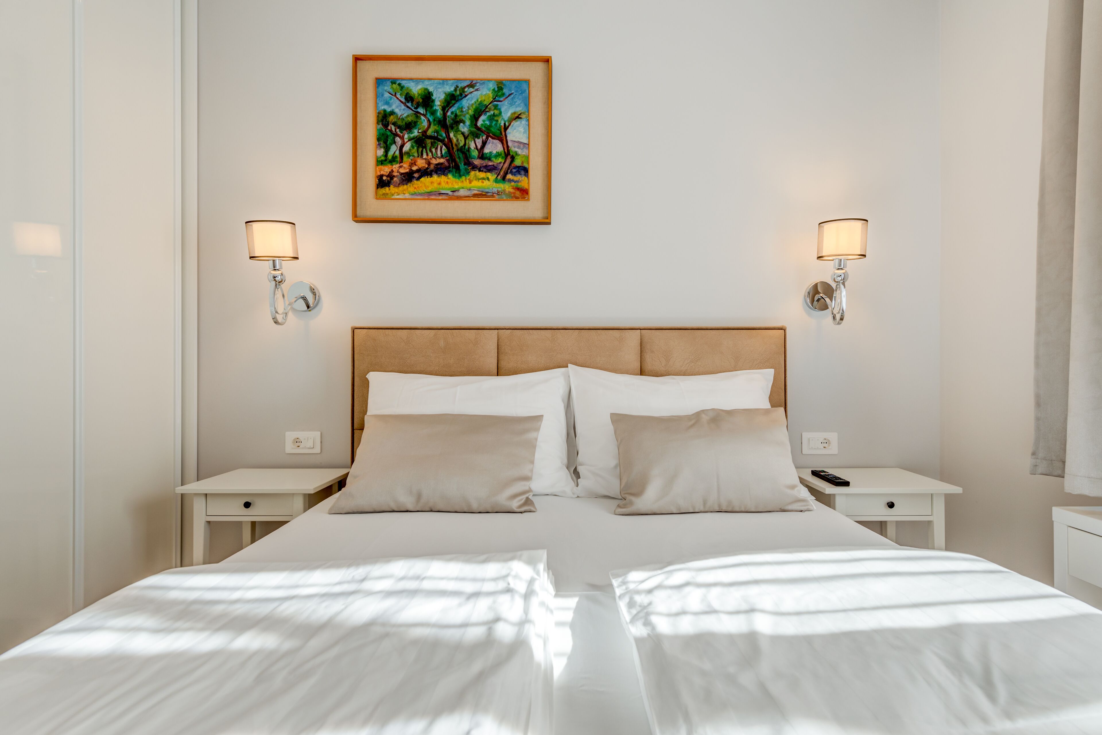 Photo - Piano Suites