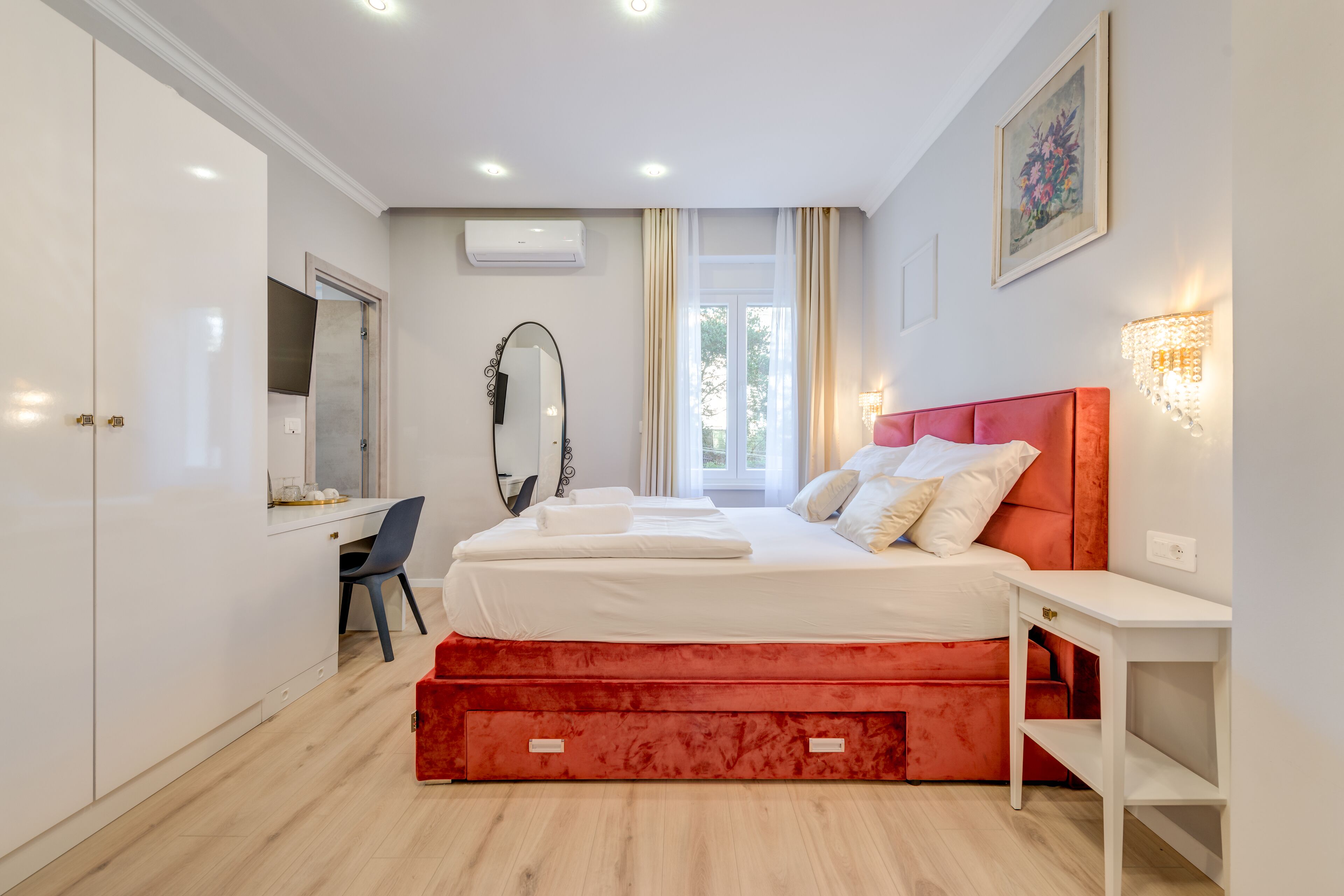 Photo - Piano Suites