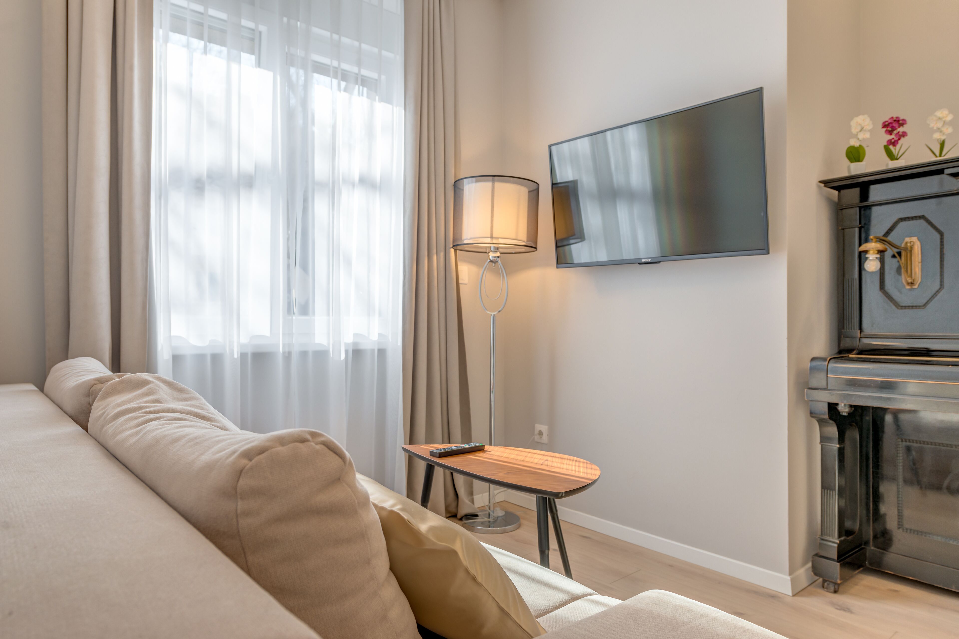 Photo - Piano Suites