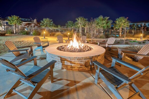 Property grounds - Arcadia 28/29 | Sleeps 40! 10 Bedrooms * 2 Private Hot Tubs * Pool Table * Ping (Santa Clara)