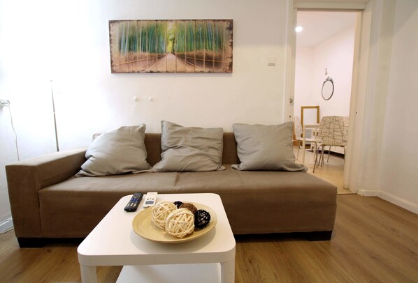 Classic Apartment | Living area | Smart TV - KAV Apartments -Near Assuta Olei Gardom (Tel Aviv)