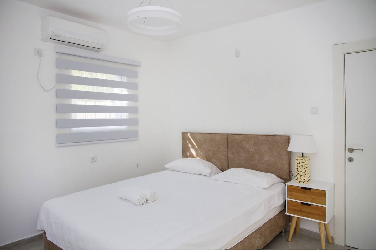 Comfort appartement | Een strijkplank/strijkijzer, gratis wifi, beddengoed