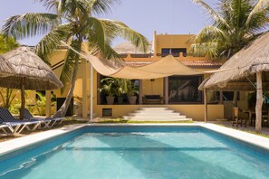 ocean view 6 BB villa in Tulum. sleeps 17!! - Tulum | Vrbo