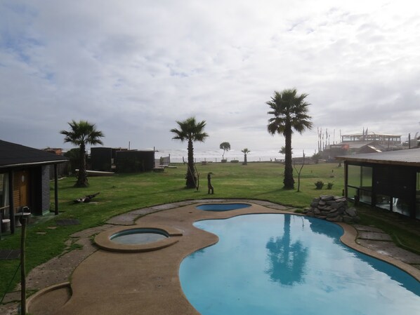 Property grounds - Hotel trocadero (Concon)