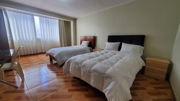Family Room | Terrace/patio - Hotel Wanka Palace (Huancayo)