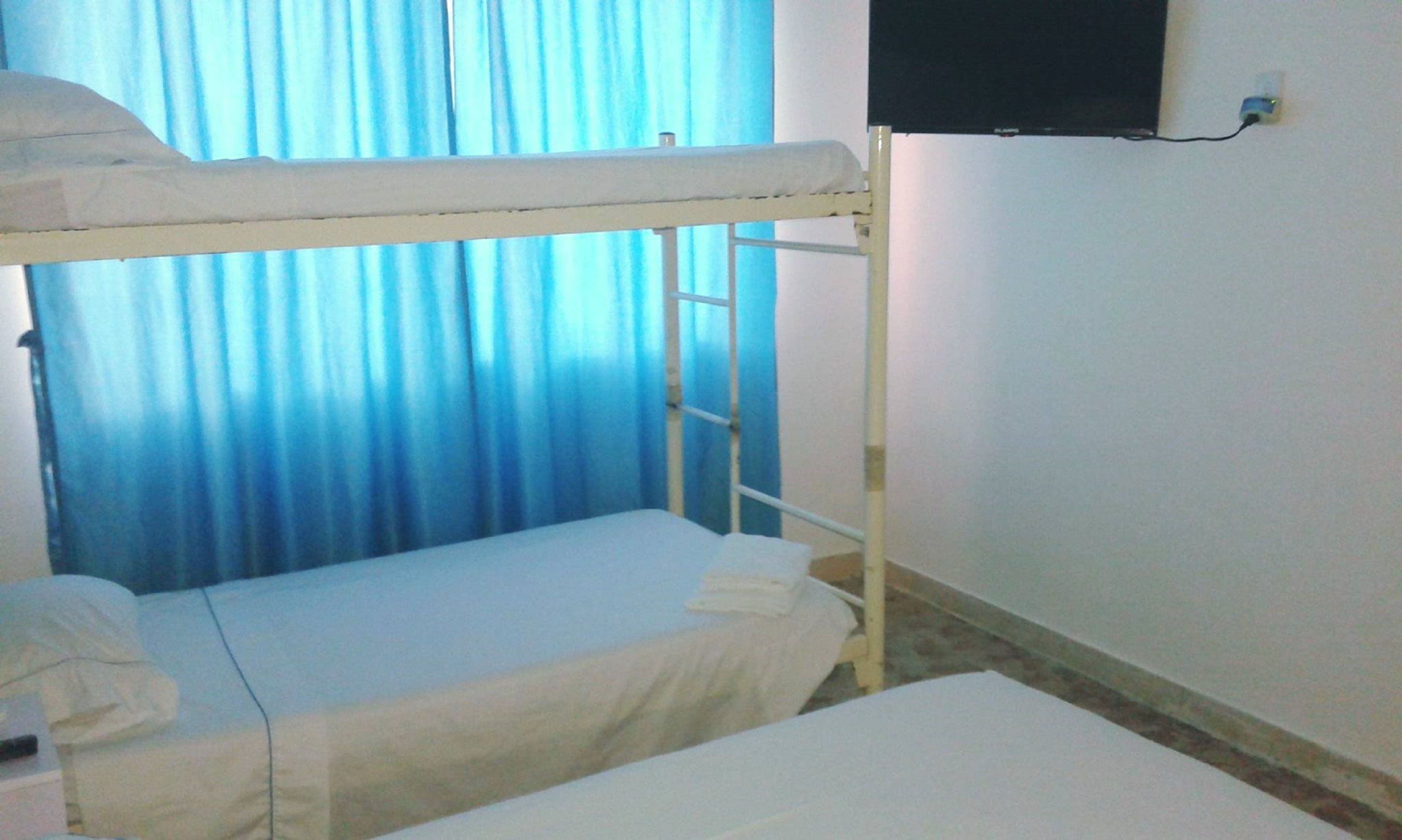 quadruple room, non smoking | iron/ironing board, free wifi, bed sheets