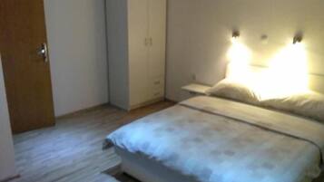 2 camere, biancheria da letto ipoallergenica, materassi a doppio strato