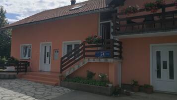 Facciata della struttura