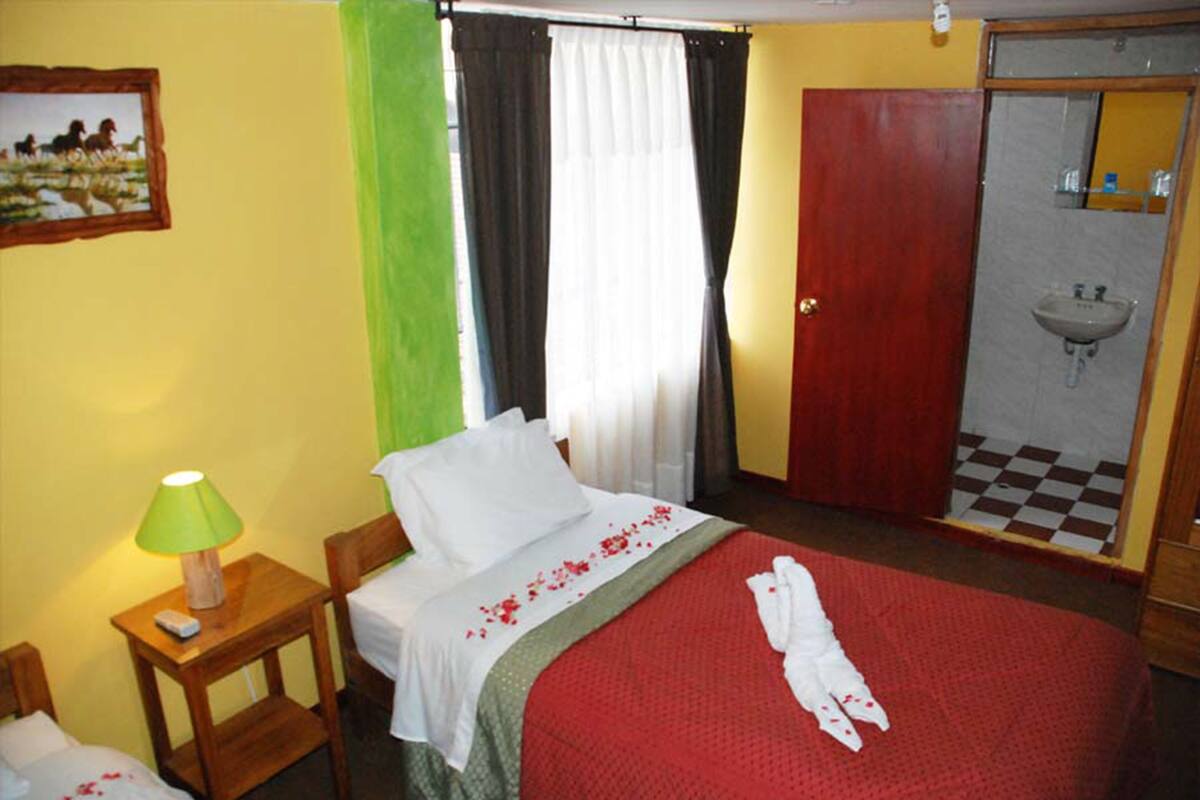 Free WiFi, bed sheets