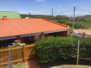Family House, Garden View | Garden view - Cabañas Marcelo (Puimayen)