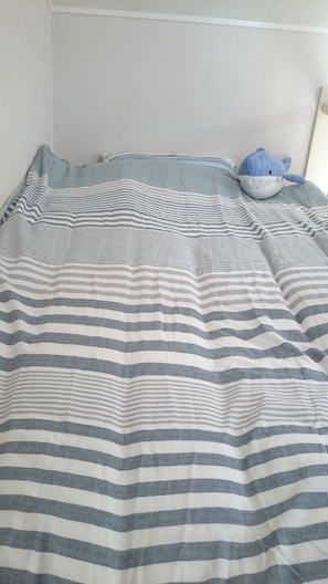 1 bedroom, iron/ironing board, WiFi, bed sheets - 8min train to Shinjuku Starry Ocean LOFT (杉並區)