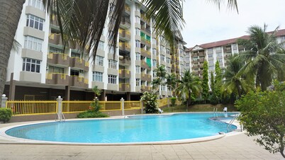 9-11 pax 3R2B Teluk Kemang P. Dickson Condo