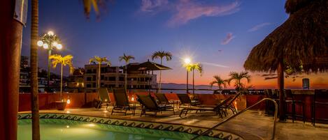 Outdoor pool, sun loungers