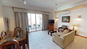 Free WiFi, bed sheets - Andales on the Bay Suites (Puerto Vallarta)