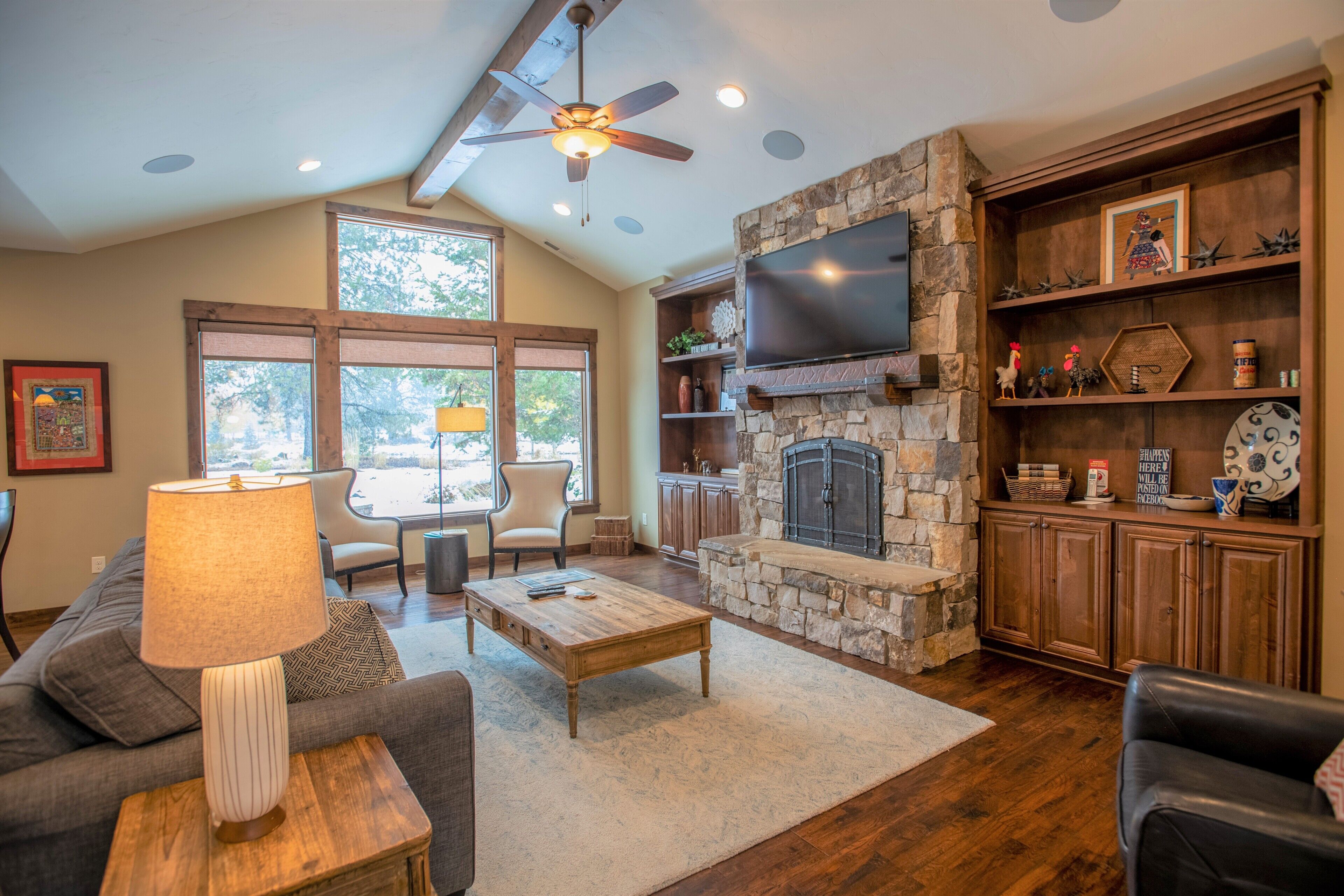 TV, fireplace, DVD player, offices