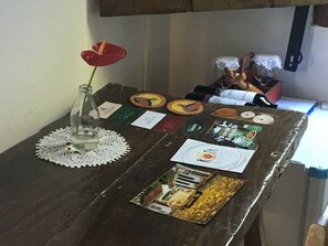 1 chambre, fer et planche à repasser, Wi-Fi, literie fournie