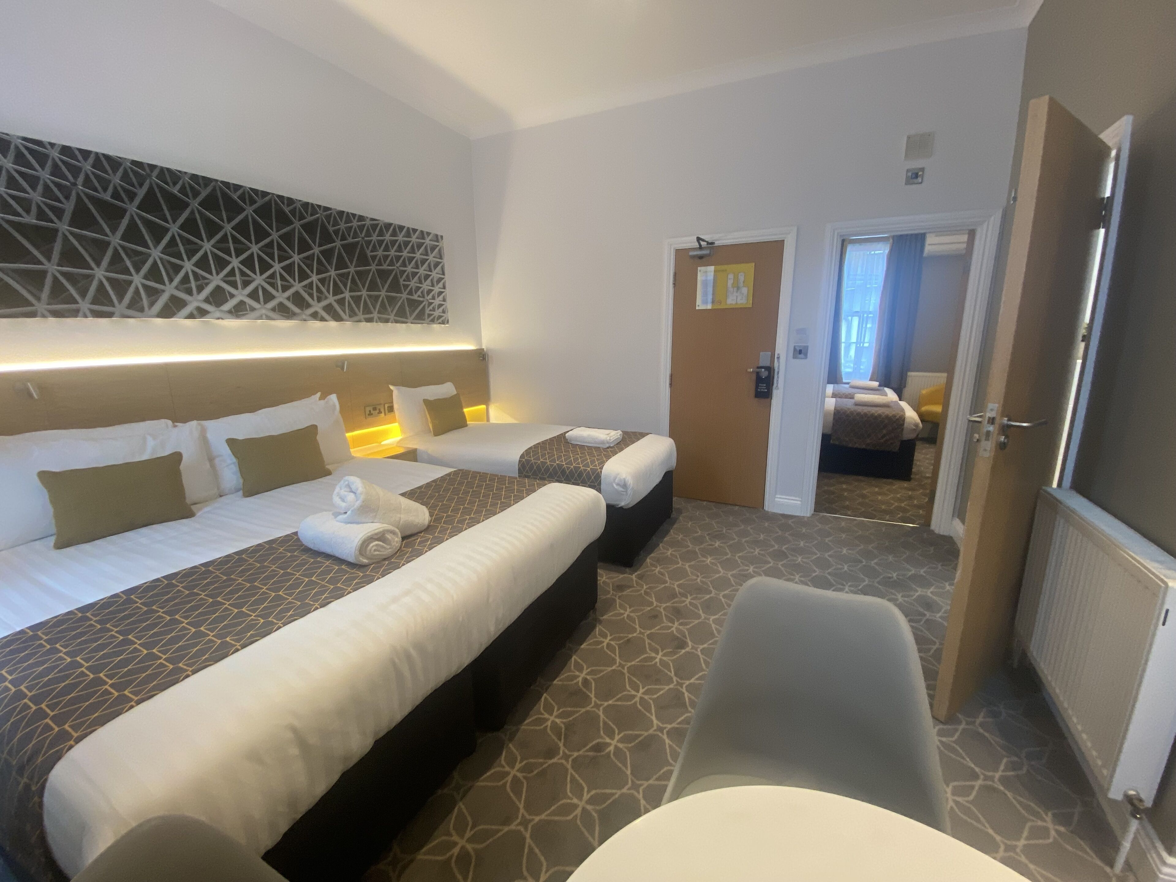 large two bedroom suite | hypo-allergenic bedding, in-room safe, desk, laptop workspace