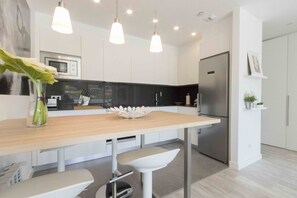 Fridge, microwave, oven, dishwasher