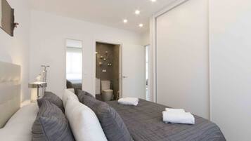 2 Schlafzimmer, Zimmersafe, Bügeleisen/Bügelbrett, kostenloses WLAN