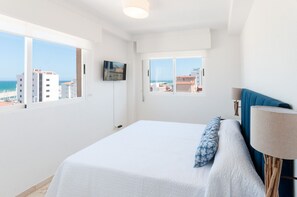 2 Schlafzimmer, Zimmersafe, Bügeleisen/Bügelbrett, kostenloses WLAN