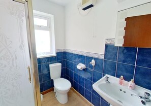 Towels - B30 Sunset, Riviere Towans (Hayle)