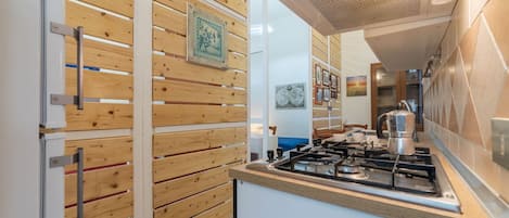 Four, plaque de cuisson