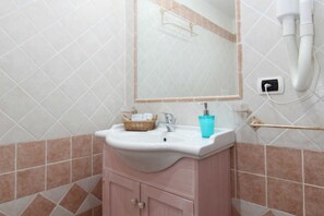 Douche, bidet