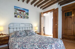 3 Schlafzimmer, Bügeleisen/Bügelbrett, WLAN, Bettwäsche