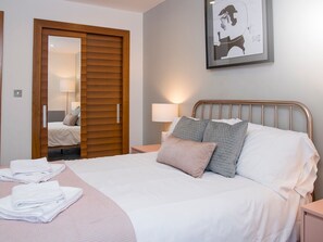1 Schlafzimmer, Bügeleisen/Bügelbrett, kostenloses WLAN, Bettwäsche