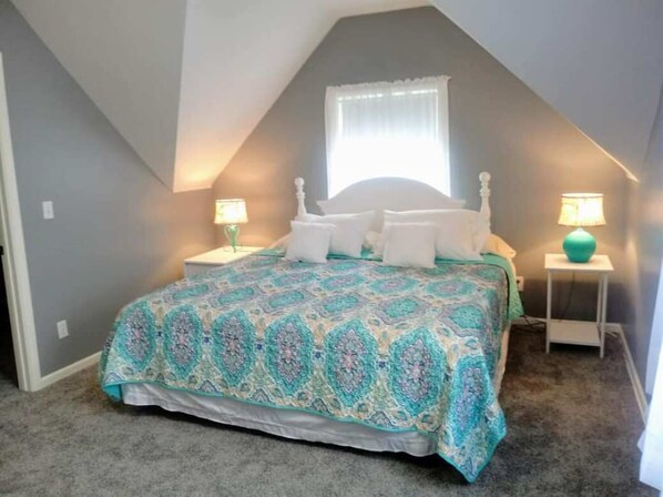 3 bedrooms, iron/ironing board, free WiFi, bed sheets