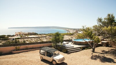 "Casa Ibiscus"by WP Relais in Formentera,just a few steps from Cala en Baster