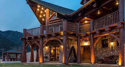 Chalet de montaña de lujo, con sauna privada y piscina (planta baja)