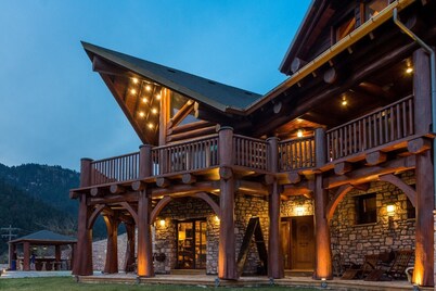 Chalet de montaña de lujo, con sauna privada y piscina (planta baja)