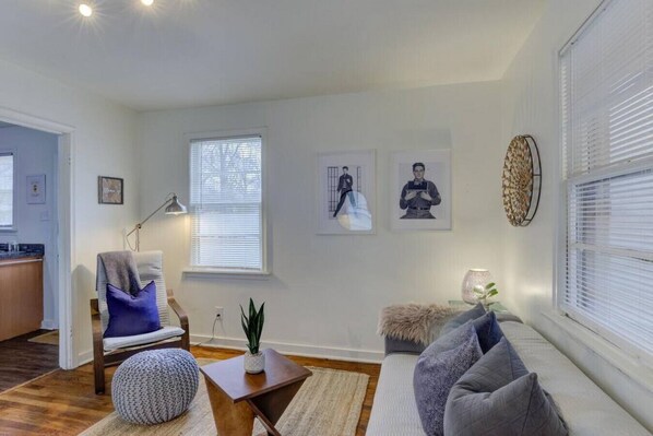 TV, Netflix, streaming services