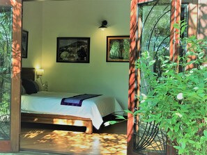 2 Schlafzimmer, Zimmersafe, Bügeleisen/Bügelbrett, kostenloses WLAN