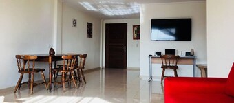 Beautiful flat in downtown Rabat (5min to the Hassan Tower)