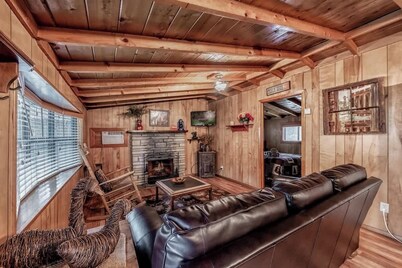 Knotty Pine | Upper Canyon Cabin • Hot Tub