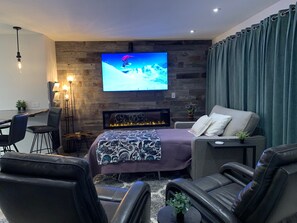 Interior - Beautiful Remodel -Upscale Amenities, Great Value (Mammoth Lakes)