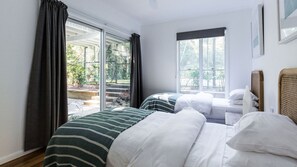 4 Schlafzimmer, Bügeleisen/Bügelbrett, Internetzugang, Bettwäsche