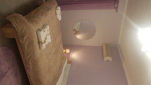 Hair dryer, towels - Stylish and Modern Apartment With Sea View (Nea Peramos)